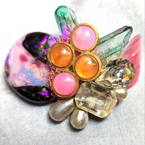 Wendy Gell Jewelry - Wendy Gell Brooch Dichroic Glass , crystal spears, Swarovski crystal, pearls